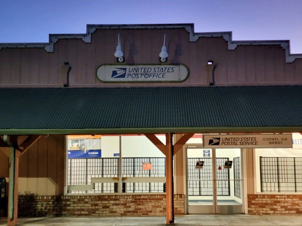 Cotati Post Office