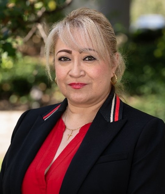 Marci Luna, Bakersfield Postmaster