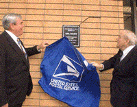 image of postmaster general jack potter and academy award winning actor karl malden unveiling the plaque