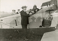 Postmaster with pilot, 1918