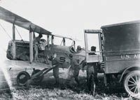 Loading airmail, ca. 1925